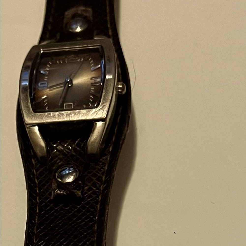 Watch vintage with leather band